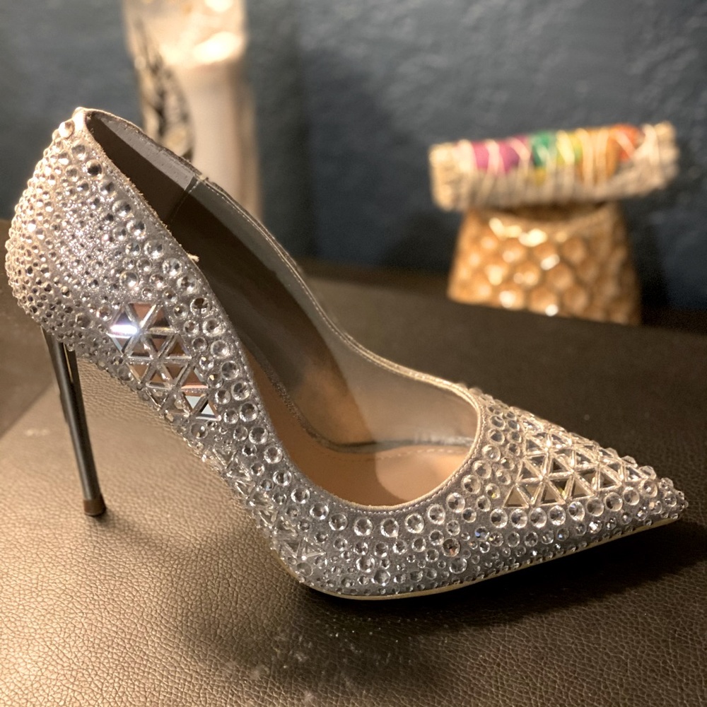 Steve Madden vala pump